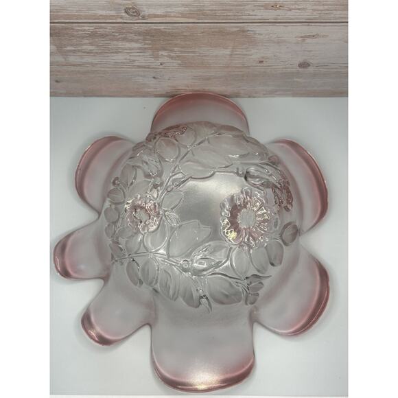 Vintage Mikasa Pink Glass Bowl Set. Rosella ruffle edge, flower shape. - Picture 4 of 10